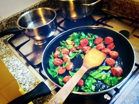 正確認(rèn)識(shí)火的用途